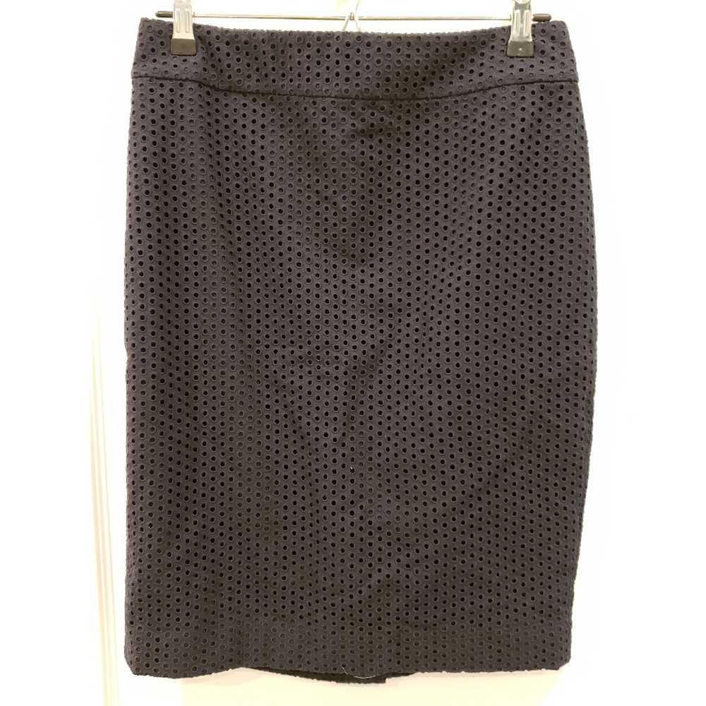 Ann Taylor eyelet pencil skirt navy blue size 4